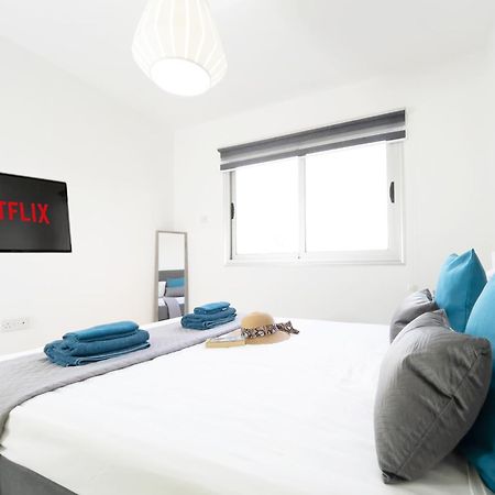 Pandora Holiday Apartment アヤナパ エクステリア 写真