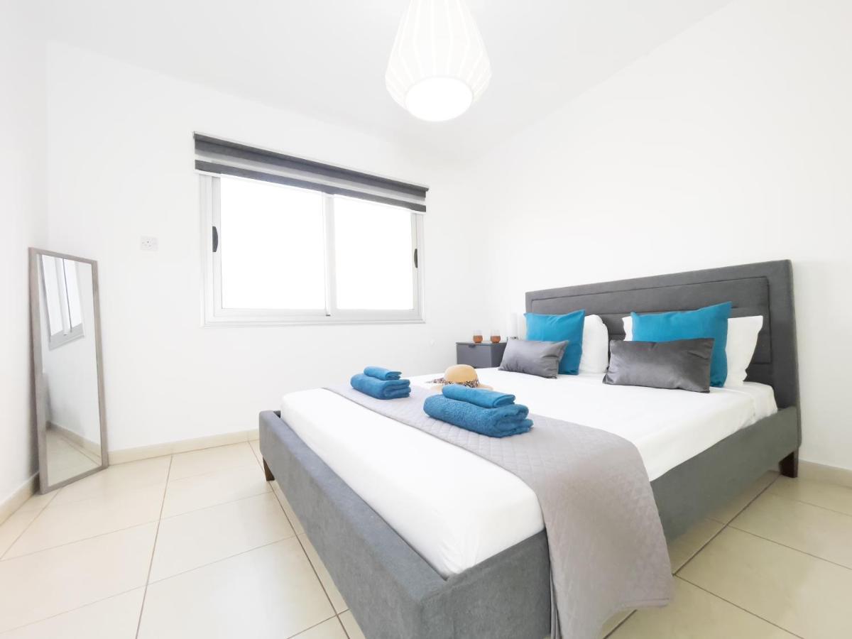 Pandora Holiday Apartment アヤナパ エクステリア 写真