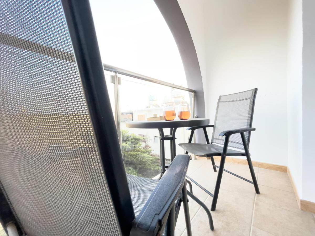 Pandora Holiday Apartment アヤナパ エクステリア 写真
