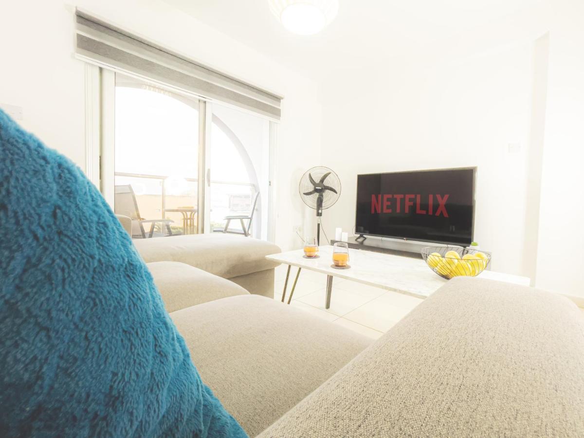 Pandora Holiday Apartment アヤナパ エクステリア 写真